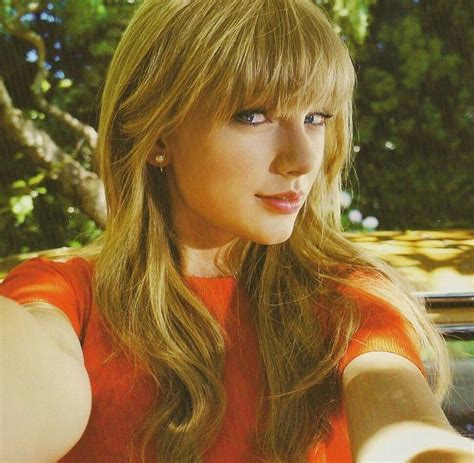 Taylor Swift Red Album Photo Shoot In Red Shirt Bangs And Car Estilo