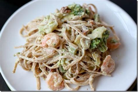 What's there not to like about blackened shrimp, rich and creamy alfredo, broccoli and a signature applebee's breadstick? shrimp alfredo recipe