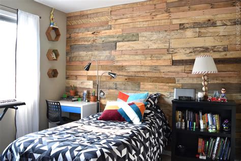 Modern, Rustic Teen Room + DIY Pallet Wall Tutorial - Jenna Burger
