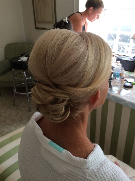 Stylish And Chic Mother Of The Bride Updo For Long Hair Trend This