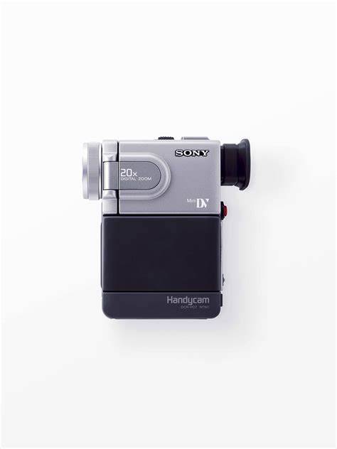Sony Japan Dcr Pc7 ハンディカム® デジタルビデオカメラレコーダー Gallery（グラフィックギャラリー） Sony Design（ソニーデザイン）