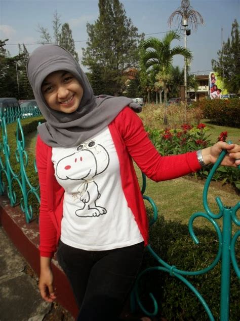 Selamat datang di link alternatif madu99. Foto Jilboobs dari Cewek ABG, Tante-Tante Montok hingga Artis | Kumpulan Foto Cewek Cantik ...