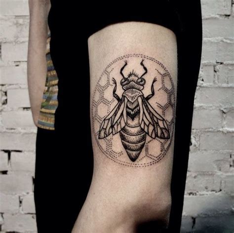 Dotwork Bee Tattoo By Jana Valjak Bee Tattoo Tattoo You Cute Animal