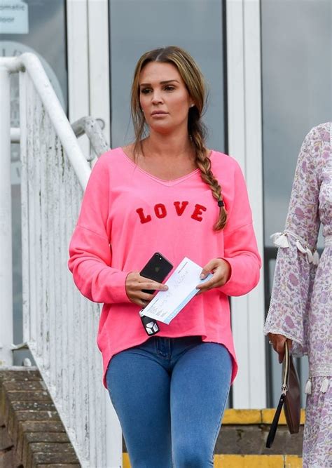 Danielle Lloyd Leaves Police Station With Mum After Nude Photo Hack