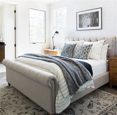 Bedroom wall decorations accents unlimited ready. Bedroom Beige | Bedroom design, Minimal apartment decor ...