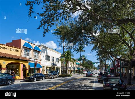 Shops And Restaurants On Atlantic Avenue In Historic Downtown Delray