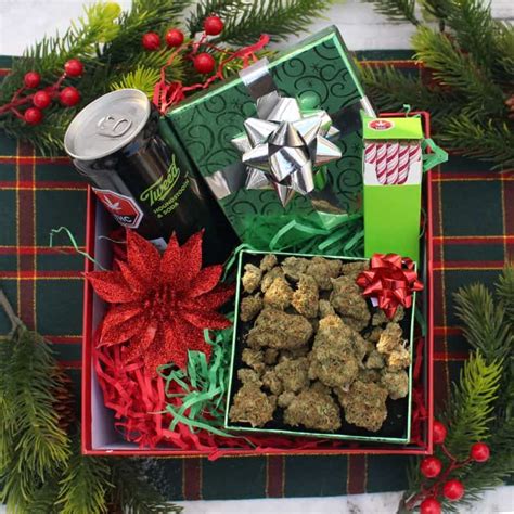 5 Festive Holiday Cannabis Strains For Christmas