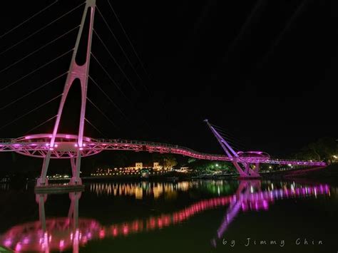 Видео kuching waterfront and darul. Darul Hana Bridge (Kuching): UPDATED 2020 All You Need to ...