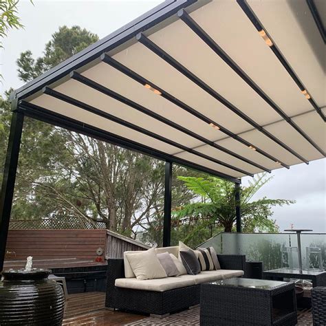 Aluminum Color Coated Retractable Sliding Roof For Residential Rs