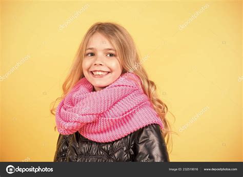 Kid Beauty Look Hairstyle Stock Photo By ©stetsik 232519016