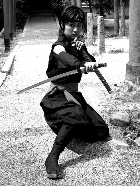 Kunoichiwoman Ninja Hakama Costumeblack Red From Igajapan Samurai Warrior Warrior Girl