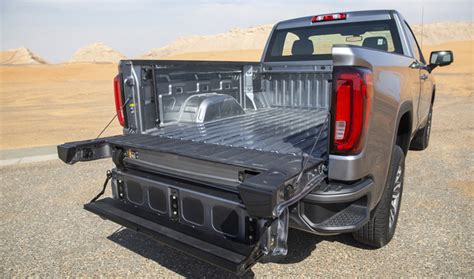 An Industry First — Gmc Sierra With Multipro Tailgate Arab News