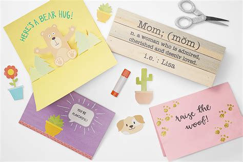 We've already shared some gift ideas, and i think that giving a card and some flowers is also a great idea. DIY Mother's Day Card