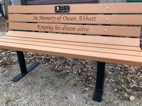 Memorial Park Benches Give The Memorial Of A Lifetime