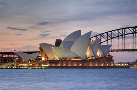 Serene Modern Buildings Designed To Mimic Ocean Waves Sydney Opera