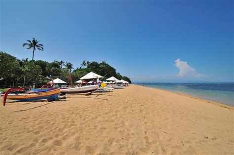 The Beautiful Of Sanur Beach In Bali Island ~ Malay Travel And Tour