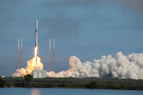 Beautiful Blastoff Spacex Falcon 9 With 5th Batch Starlink Broadband