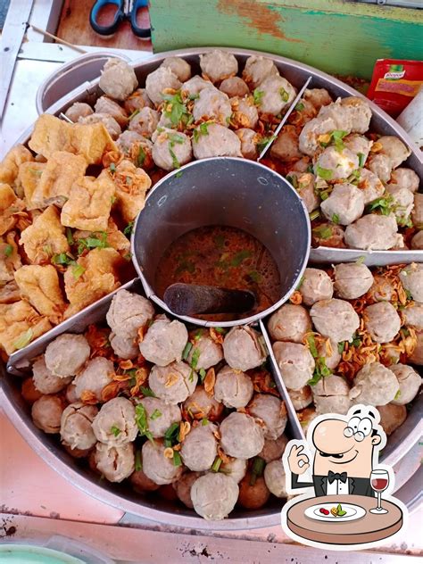 Pentol Kuah Faisyaah cafe, Banjarbaru - Restaurant reviews