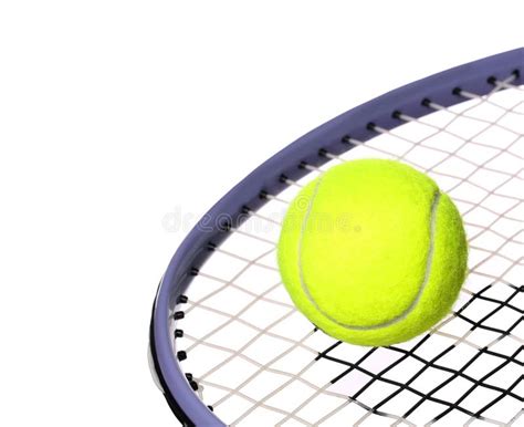 Tennisball Und Schläger Lokalisiert Auf Weißem Hintergrund Stockbild