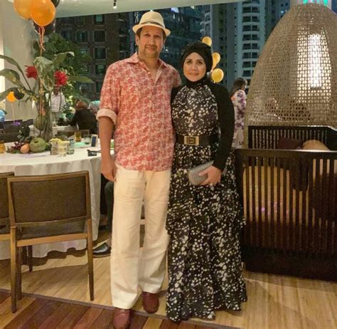 She had filed the claim for matrimonial property (harta sepencarian) at the syariah high court here last month. "Besarnya jiwa dan kasih sayang kamu Tokti dan Tengku ...