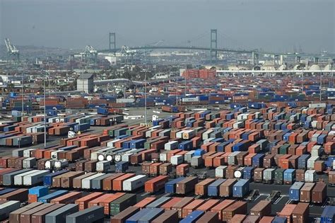 Los Angeles Long Beach Port Congestion Persists Into 2019 Green