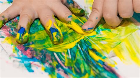 Diy Non Toxic Finger Paint Recipes So Easy A Kid Could Do It