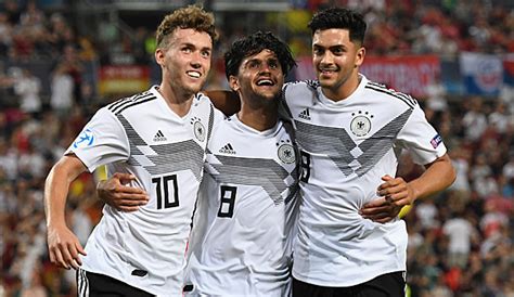 Gegner ist spanien, das den titel bereits. U21-EM in Italien: Österreich - Deutschland und Dänemark ...