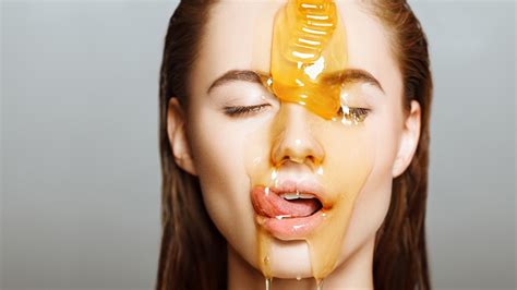 Use The Benefits Of Honey For Skin In These 4 Ways Healthshots