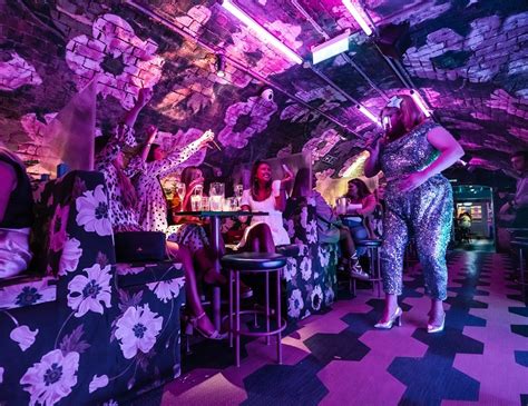 Bottomless Disco Brunch At Blame Gloria Is A Seriously Groovy Affair