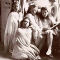 Rare photo of Anastasia, Maria, Olga, and Tatiana, c. 1907. Photo ...