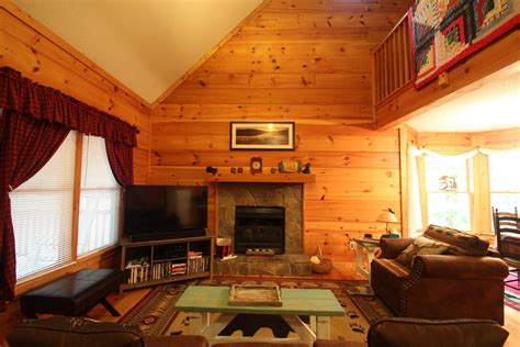 Welcome to black bear cabins! Laughing Bear Cabin: Ellijay GA 2 Bedroom Vacation Cabin ...