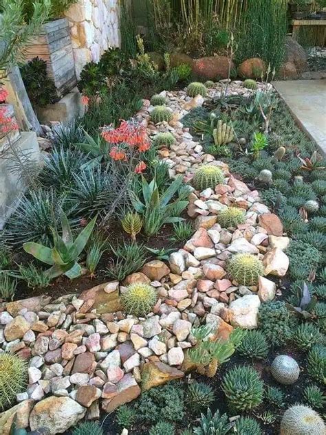 48 Amazingly Beautiful Succulent Garden Ideas Shelterness