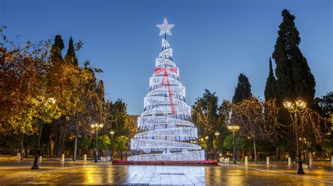 A Guide To Greek Christmas Traditions