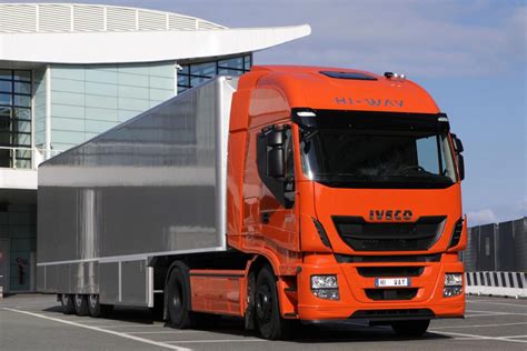 Iveco Stralis Hi Way Effiziente Motoren Euro 6 Und Mehr Komfort Magazin