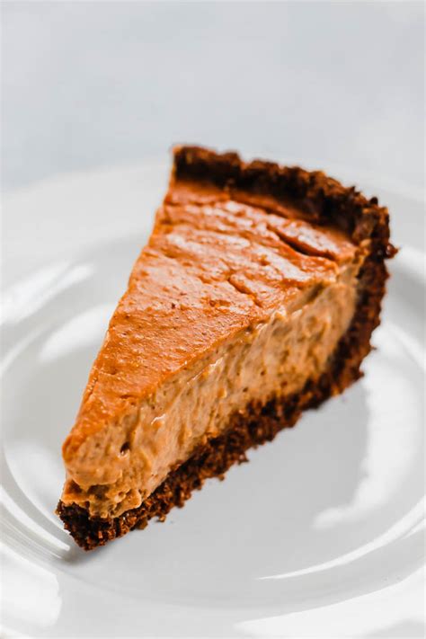 Vegan Pumpkin Cheesecake With Chocolate Crust Gluten Free Emilie Eats