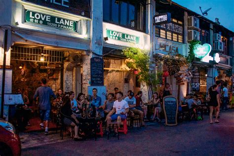 Accompanied with latin and spanish hits from live very nice with excellent food mexican restaurant. 7 Things to Love in George Town, Penang - Wanderluluu