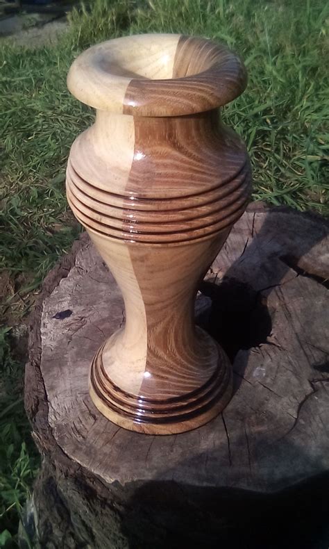 Pin By Nhy On Linh Tinh Wood Turning Wood Turning Projects Wood Vase