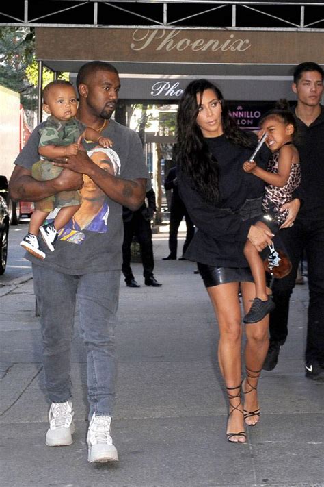 What Kim Kardashian Husband Kanye West Hire Surrogate For Third Child
