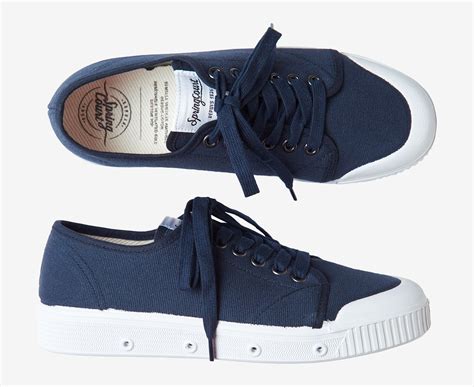 Classic Canvas Tennis Shoe With Vulcanised Rubber Sole For Comfort