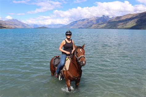 Station stay & bush camping. Claire Dennerley - Horse Riding Holidays and Safaris