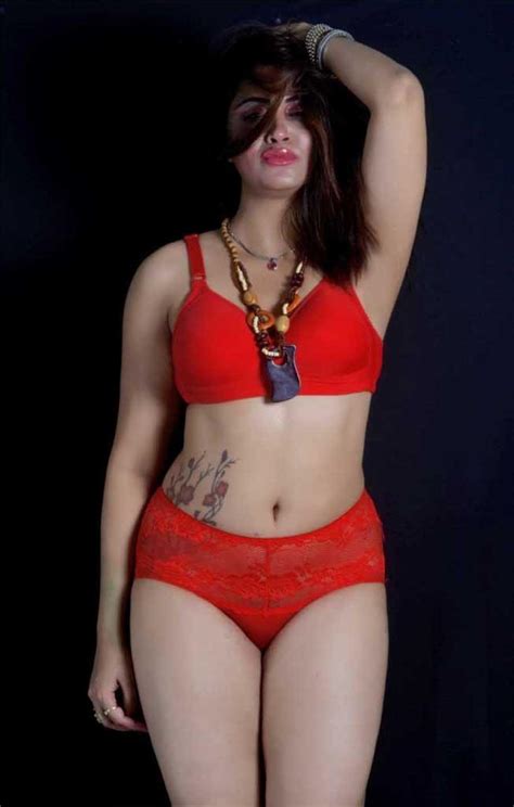 Arshi Khan Hot And Sexy Bikini Photoshoot