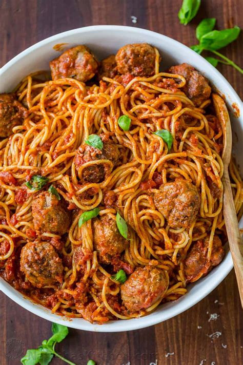 This classic recipe for homemade spaghetti and meatballs is both comforting and simple, using mostly pantry ingredients and doable for even a weeknight dinner. Spaghetti and Meatballs Recipe, Italian Spaghetti and ...