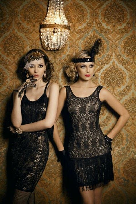 The Roaring 20s Was A Time Of Speakeasies Burlesque Flapper Girls And