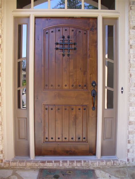 Make Your Guests And Friends Impress With Stunning Front Door Designs