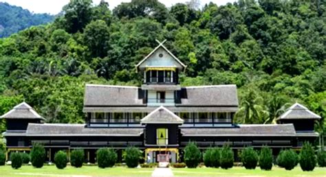 Pada tahun 1964, telah tertubuhnya kinabalu park world heritage site ini dan ia merupakan taman negara yang pertama di malaysia. Senarai Tempat Menarik di Negeri Sembilan - PANDUAN