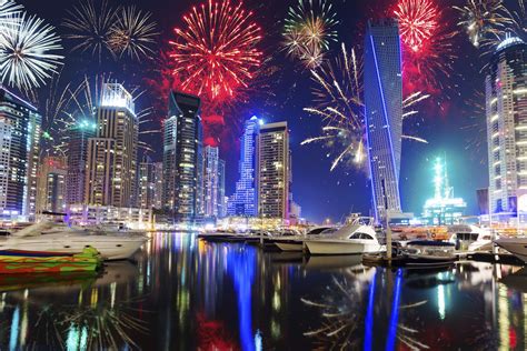 New Years Eve Celebration In Dubai New Year Fireworks Dubai New