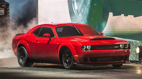 Watch Dodge Challenger Demon With Twin Turbos Try To