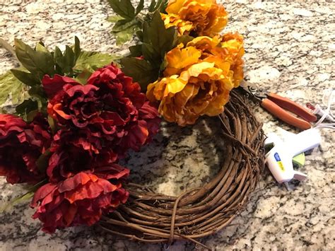 How To Make Wreaths Grace Monroe Home Easy Diy Wreaths