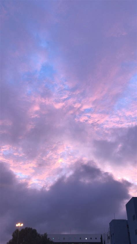 Pin By Michele Maciel On Wallpapers Lilac Sky Sky Aesthetic Blue Sunset