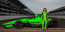 The 11 Best Female Racecar Drivers (And 9 Who Can't Drive)